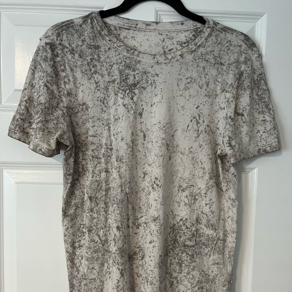Lululemon T